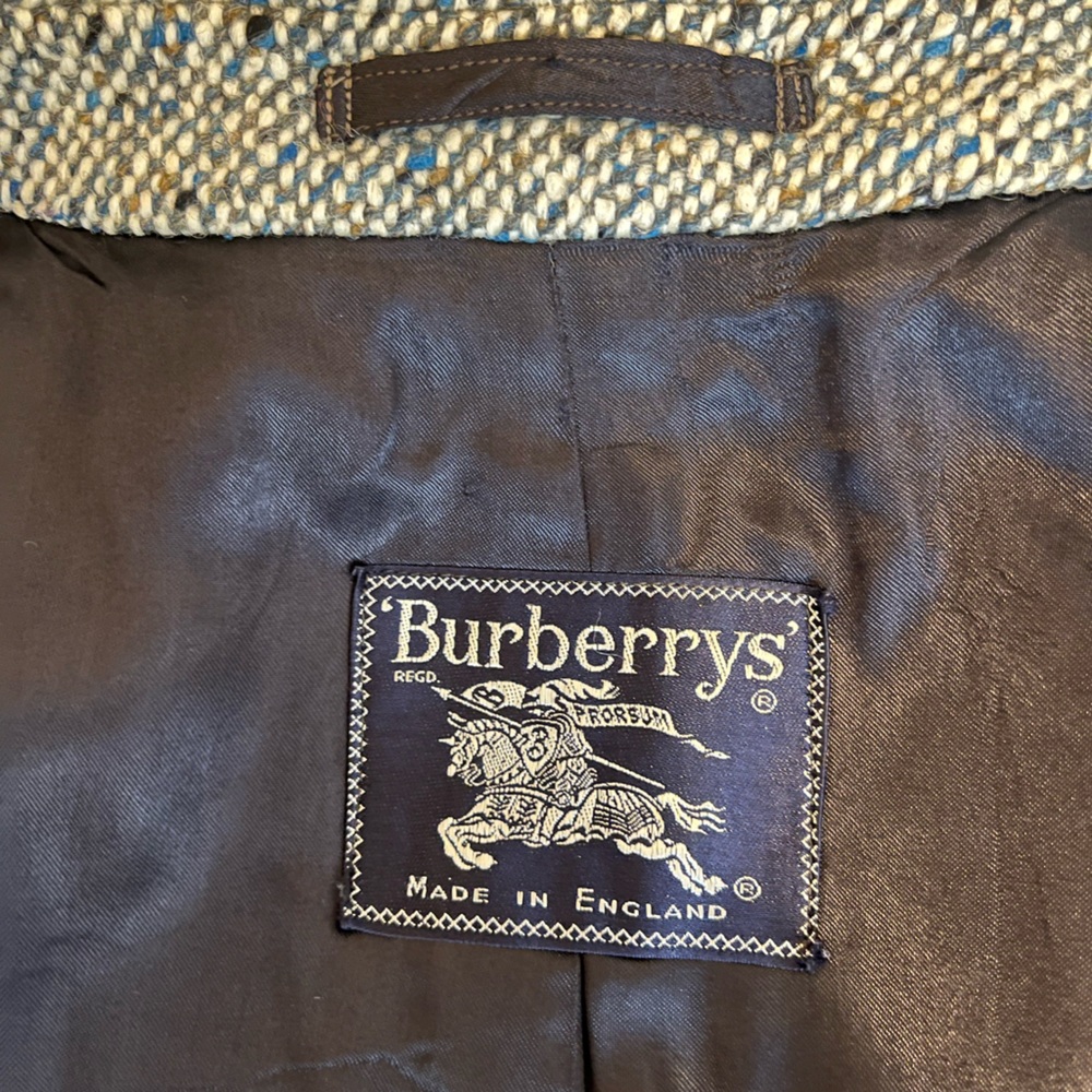 Burberry Gray Tweed Wool Blend Coat - Picture 2 of 10